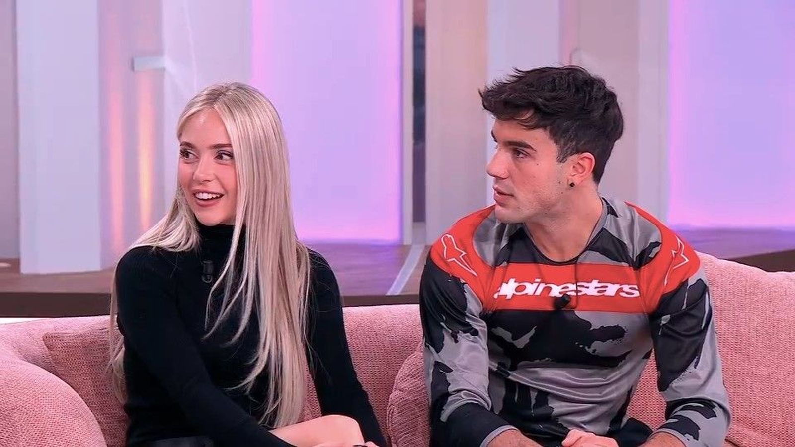 Ana Mena y Óscar Casas presentan en Telemadrid 'Ídolos', una película única sobre MotoGP