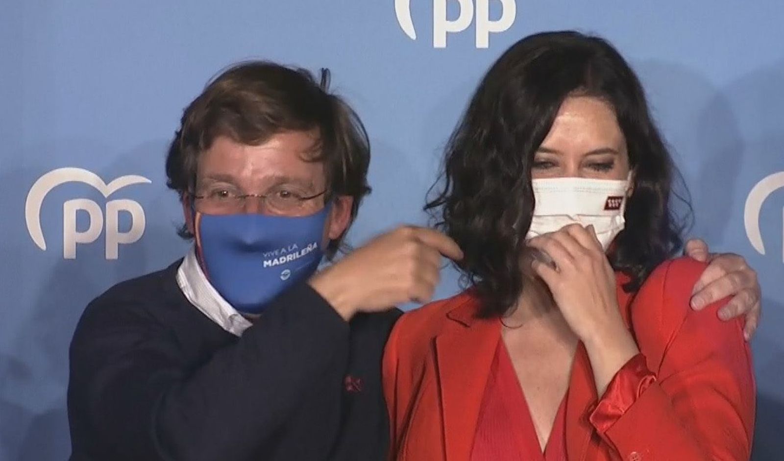 Ayuso prepara un gobierno reducido, austero y monocolor, en el que podrían entrar independientes