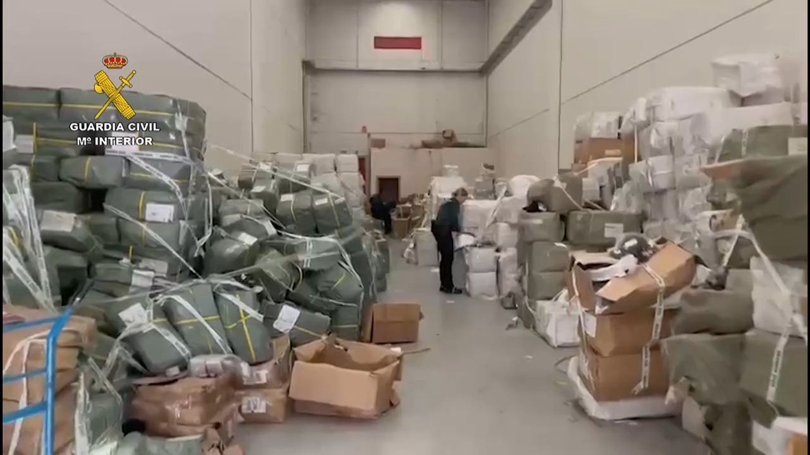 Prendas falsificadas en Pinto