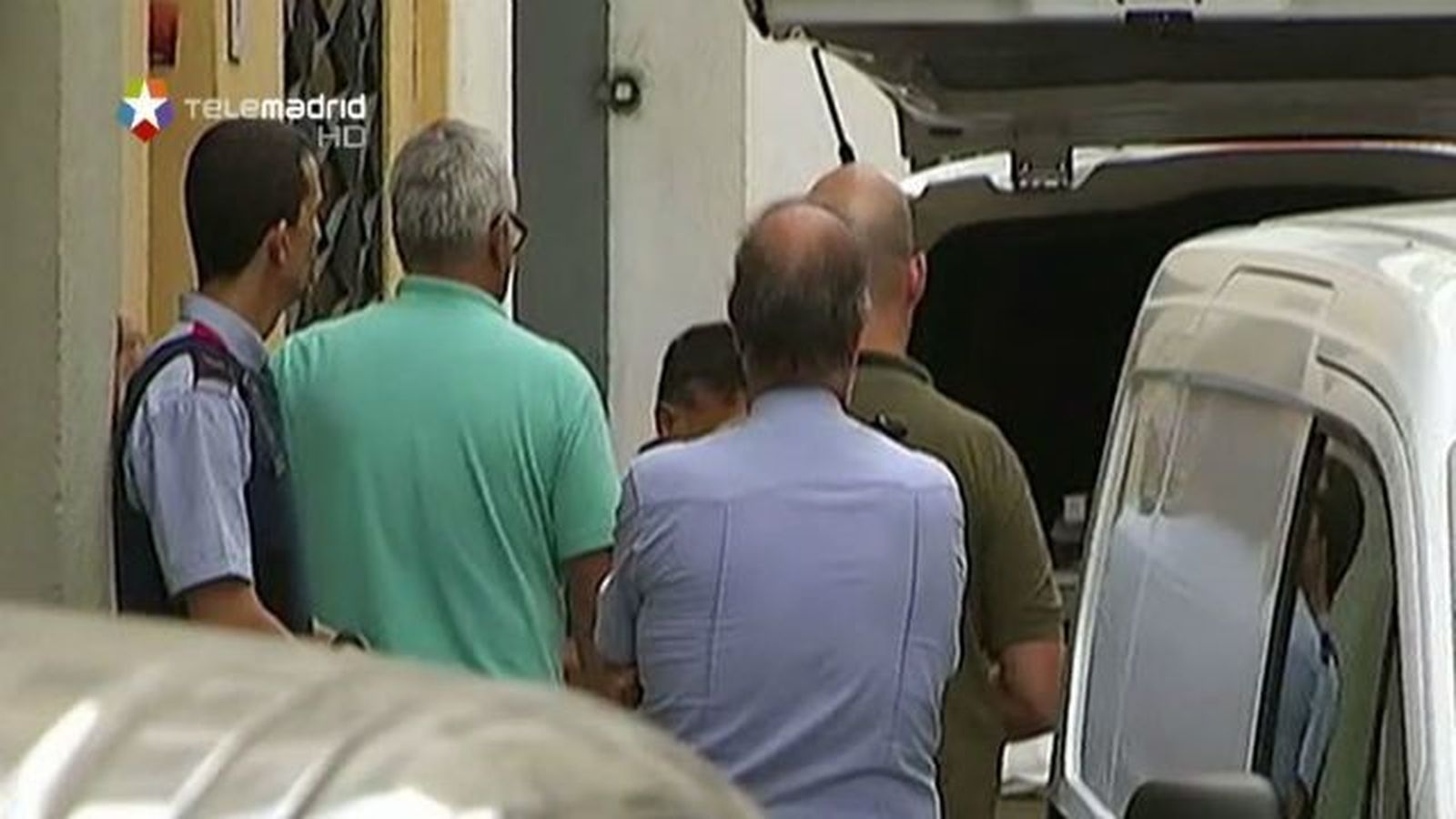 Ingresa en prisión el joven de 17 años acusado de matar a su madre degollándola en Rubí