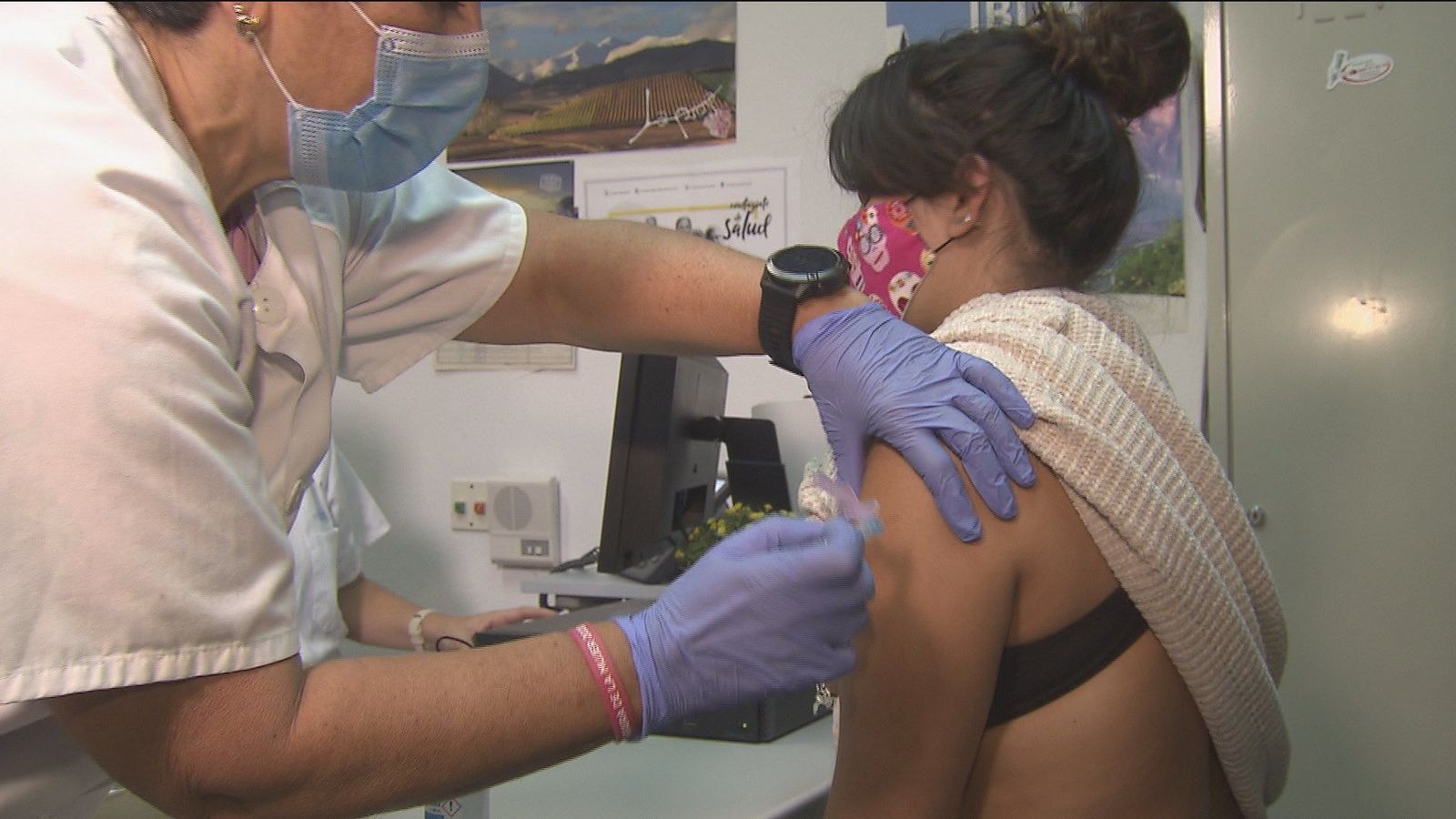 Comienza con masiva afluencia la vacunación de la gripe en Madrid adelantada por la pandemia