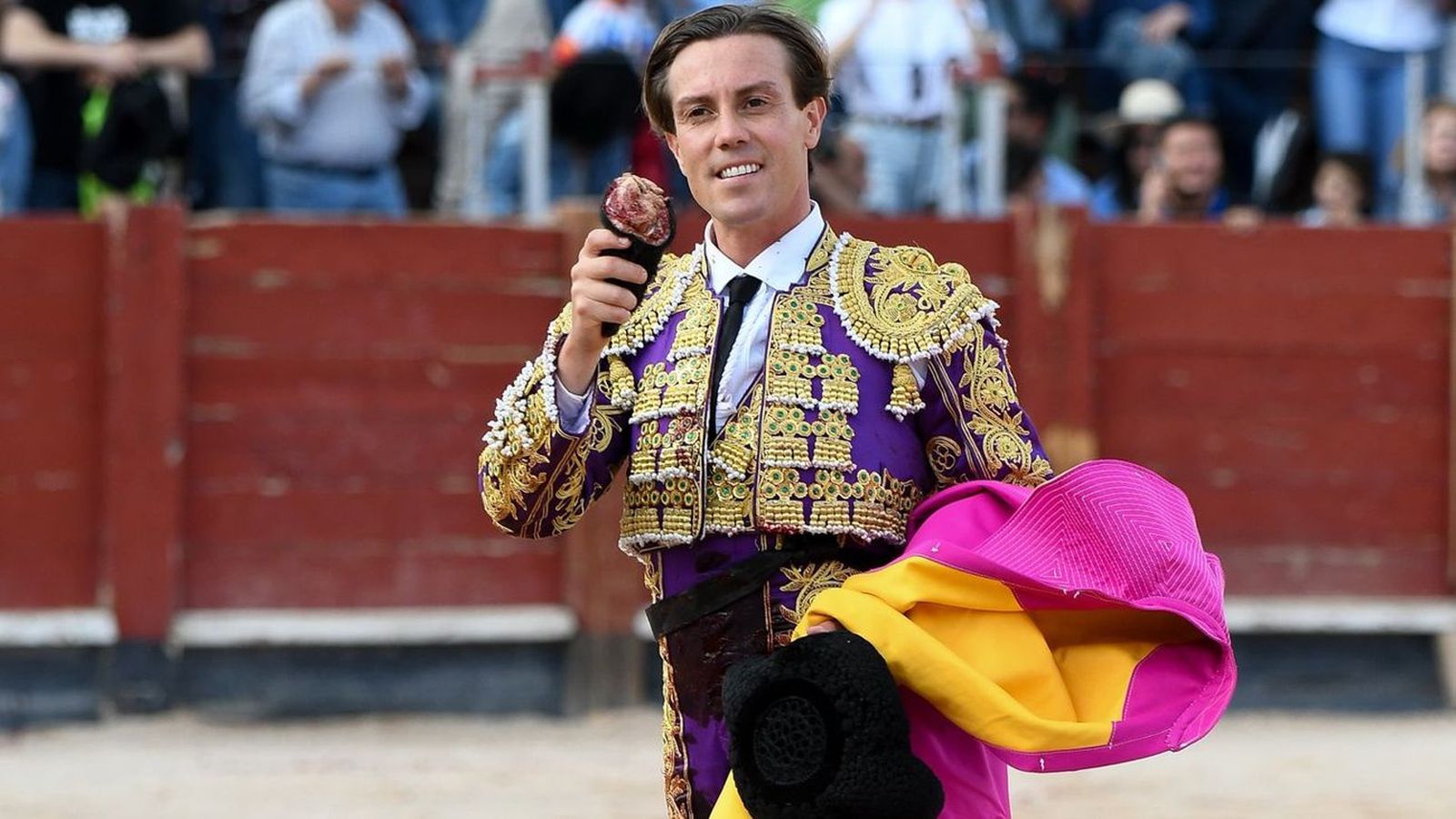Tomás Angulo hace de la firmeza virtud y corta la única oreja en Colmenar de Oreja