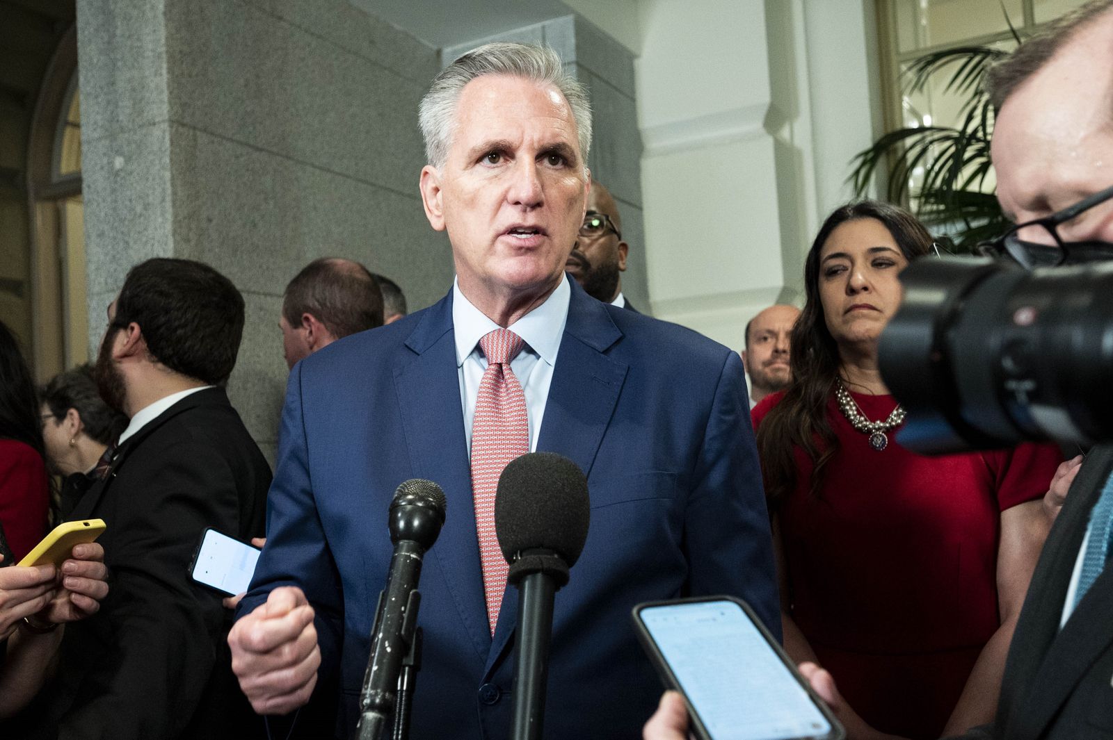 El republicano McCarthy elegido por fin presidente de la Cámara Baja de EEUU