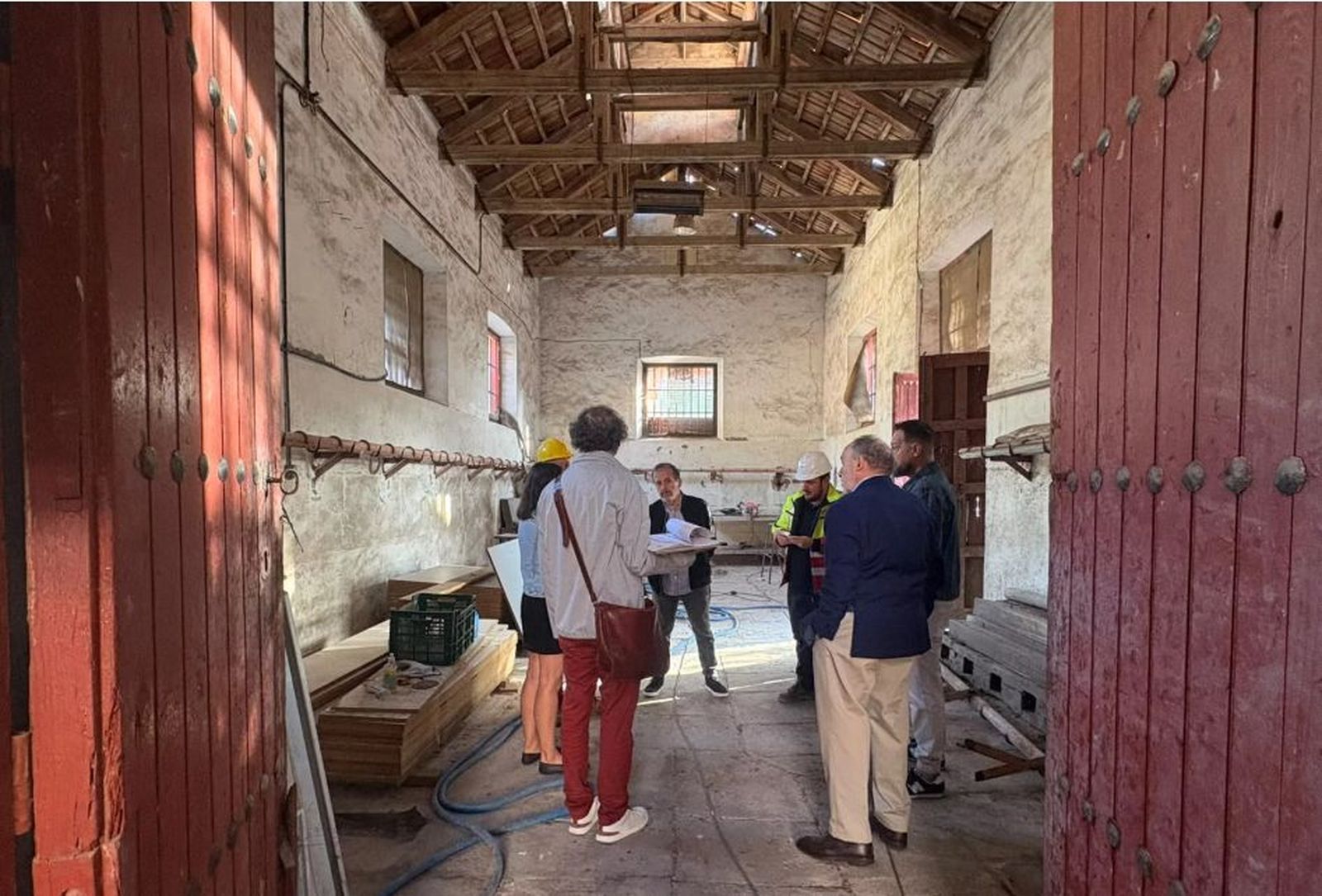 Visita a las obras de rehabilitación del antiguo matadero municipal de Ciempozuelos