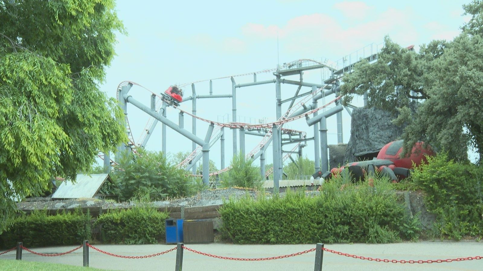 Madrid invita a familias vulnerables a un día de fiesta en el Parque de Atracciones