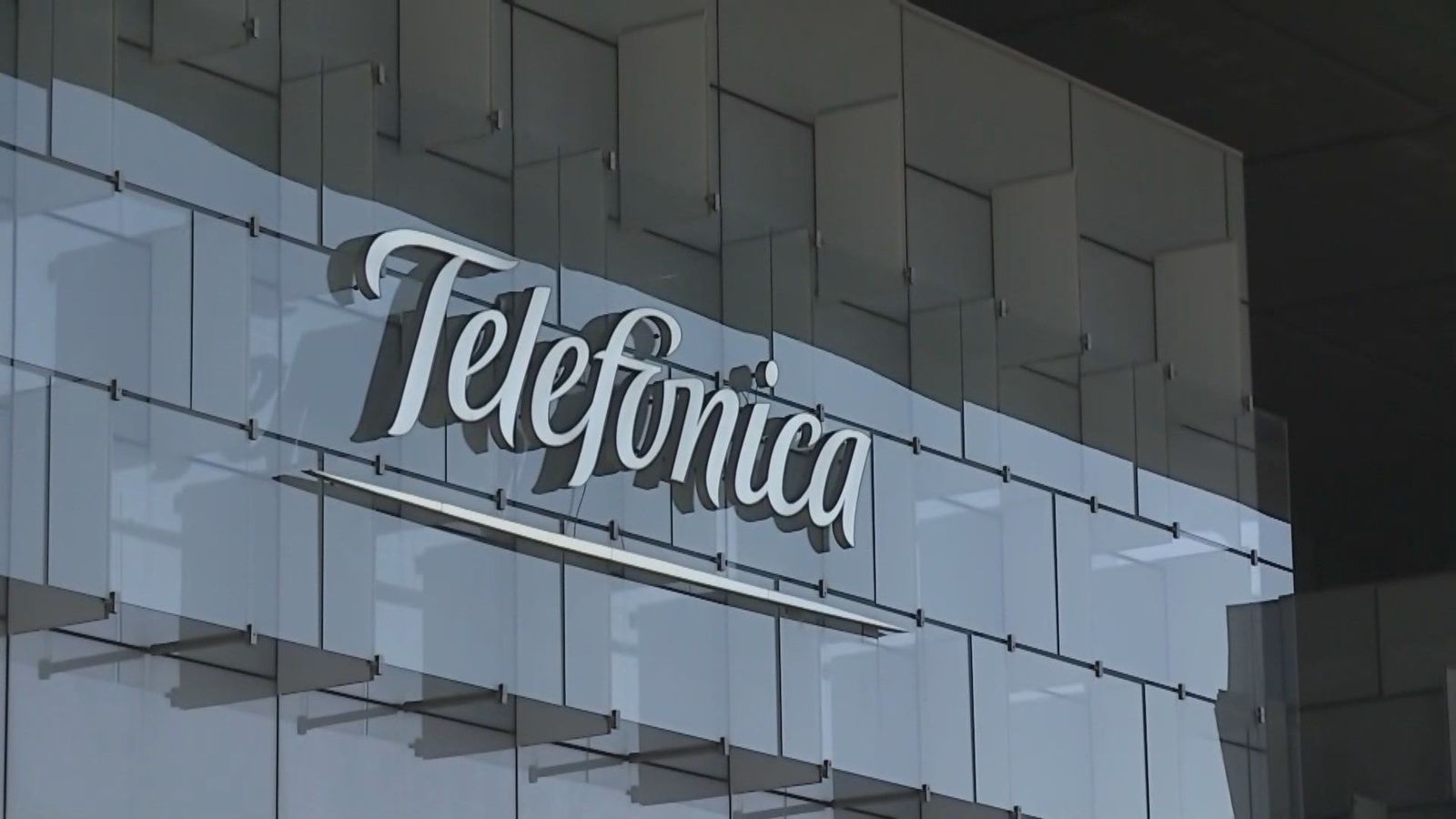 Díaz pide a la SEPI que no se use dinero público para pagar los despidos de Telefónica