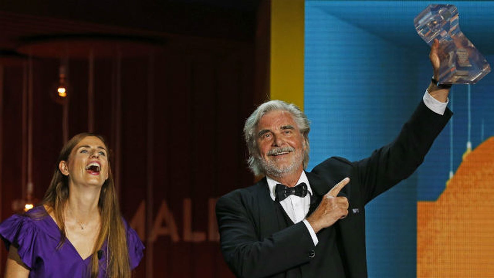 Peter Simonischek y Janine Jackowski reciben el premio Fipresci en nombre del director Tony Erdmann