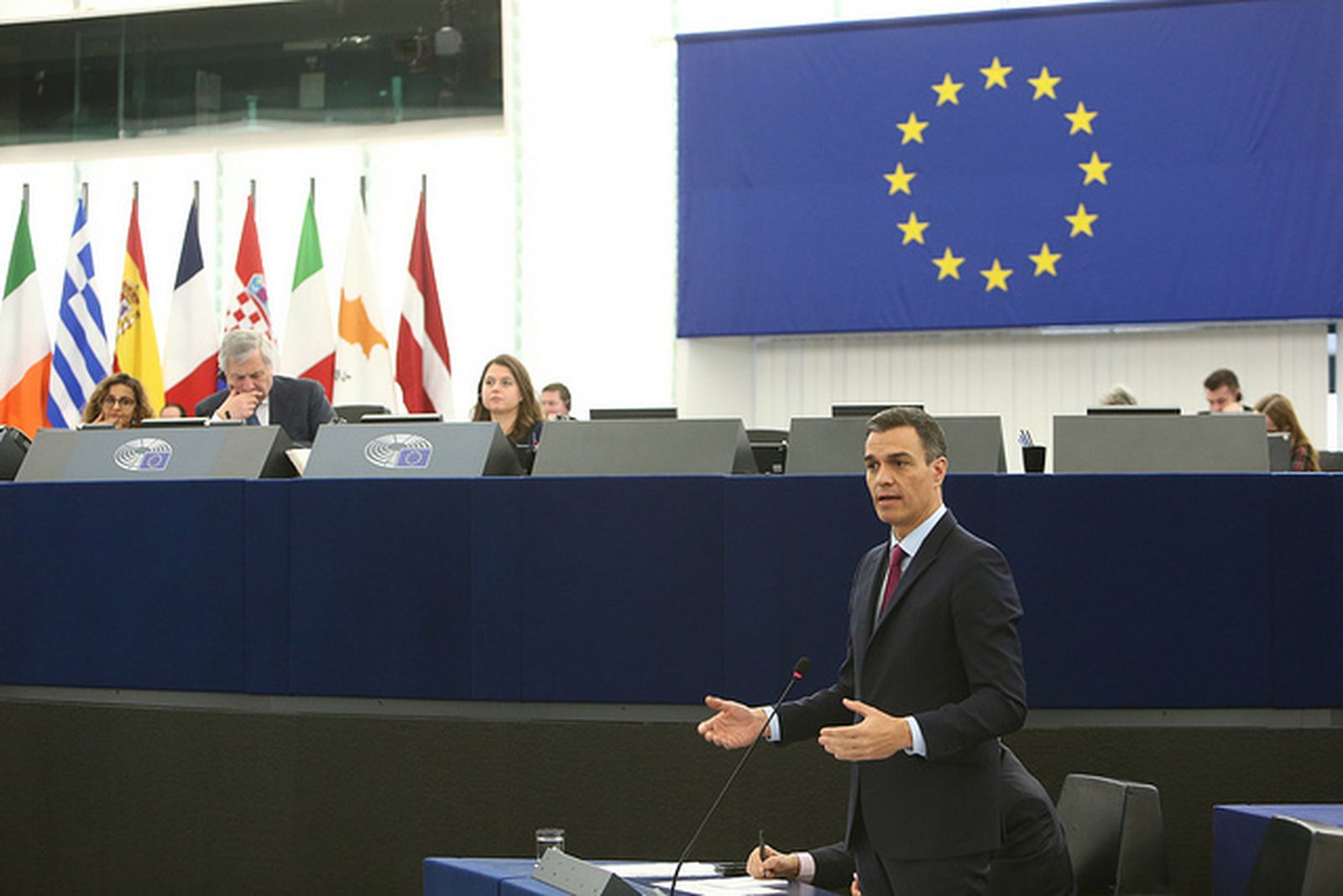Pedro Sánchez da explicaciones en la Unión Europea
