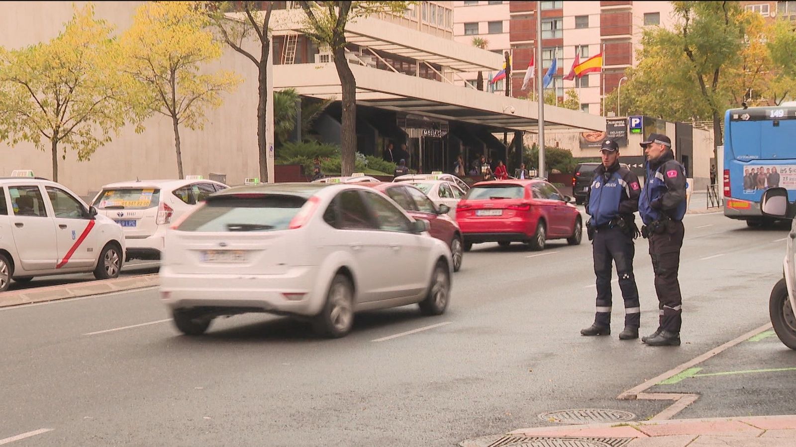 Un millar de policías blindan los alrededores del Melia Castilla por la Asamblea Parlamentaria de la OTAN