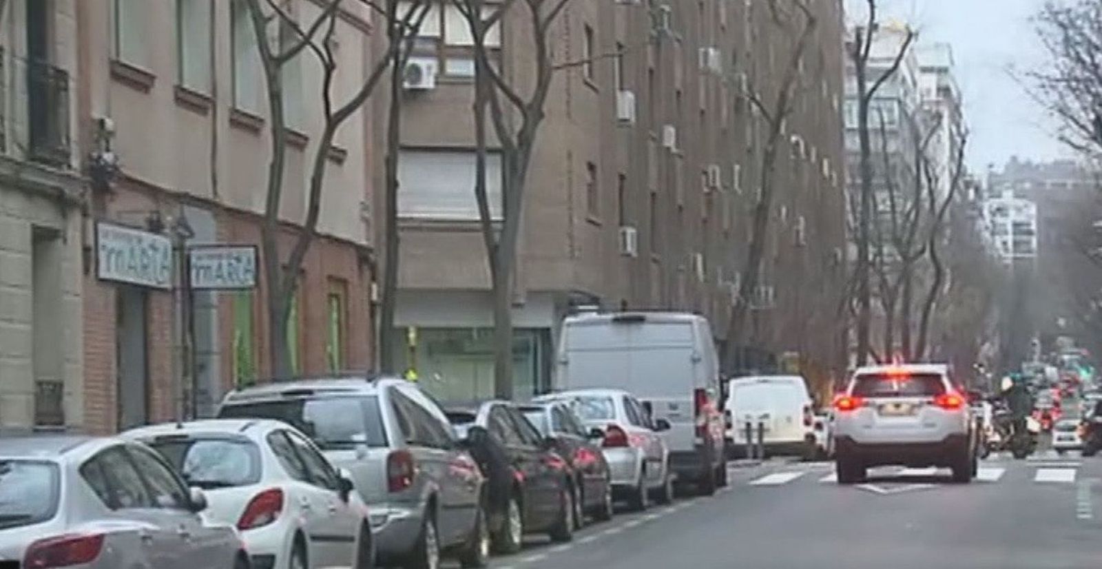 Los vecinos atribuyen los altos contagios en Chamberí a que “aquí la juventud está muy suelta”