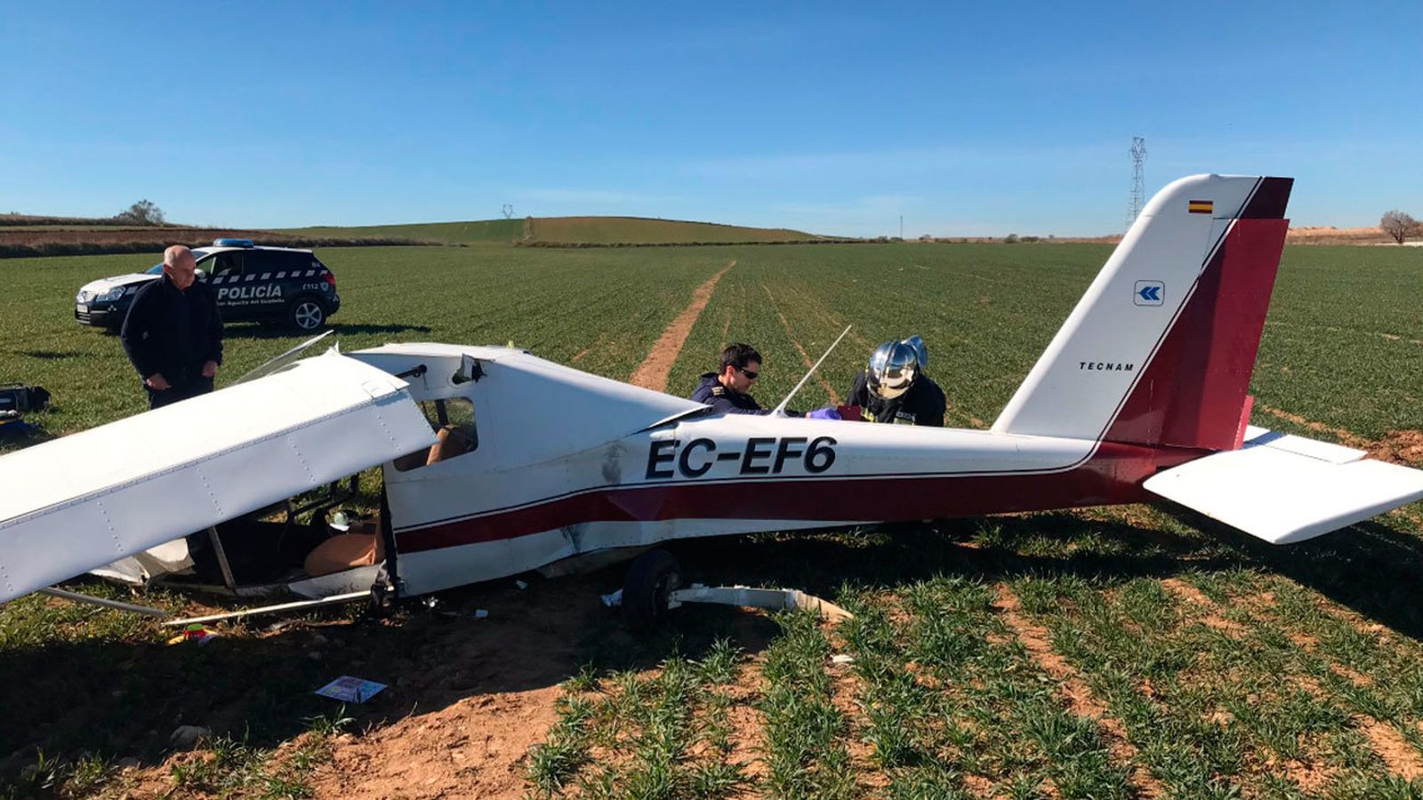 Dos heridos graves tras aterrizar de emergencia un ultraligero en San Agustín de Guadalix