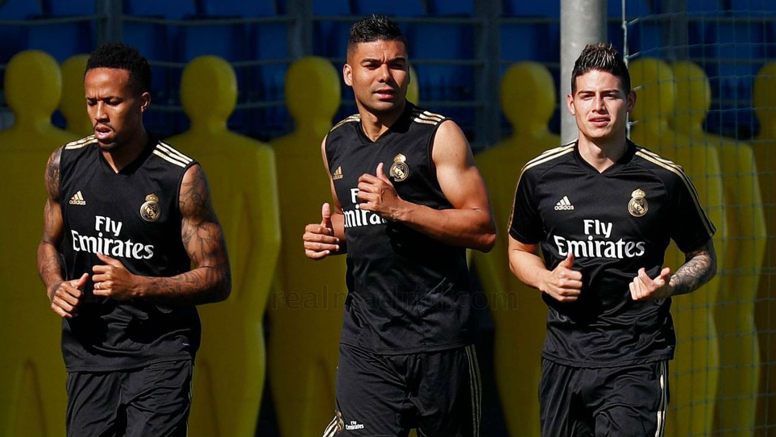 James vuelve a entrenarse con el Real Madrid dos años después