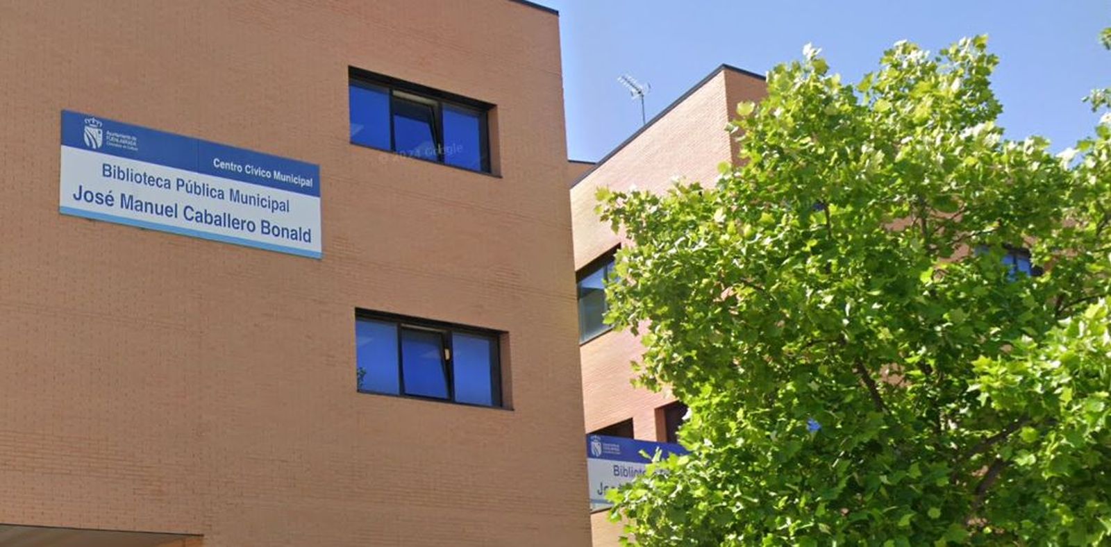 Biblioteca municipal José Manuel Caballero Bonald, en Fuenlabrada
