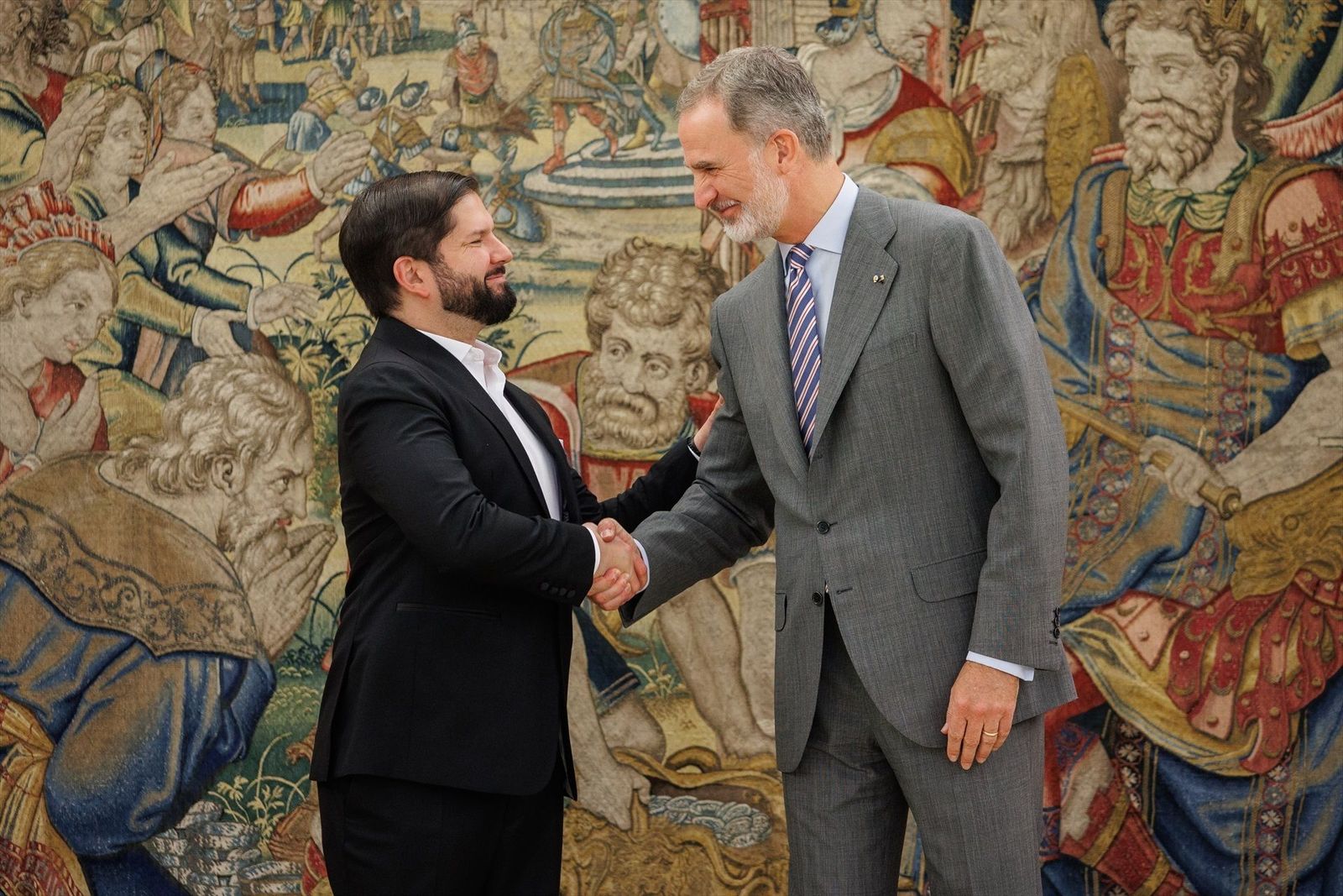 Felipe VI recibe al presidente de Chile, Gabriel Boric, que se encuentra de visita de trabajo en España