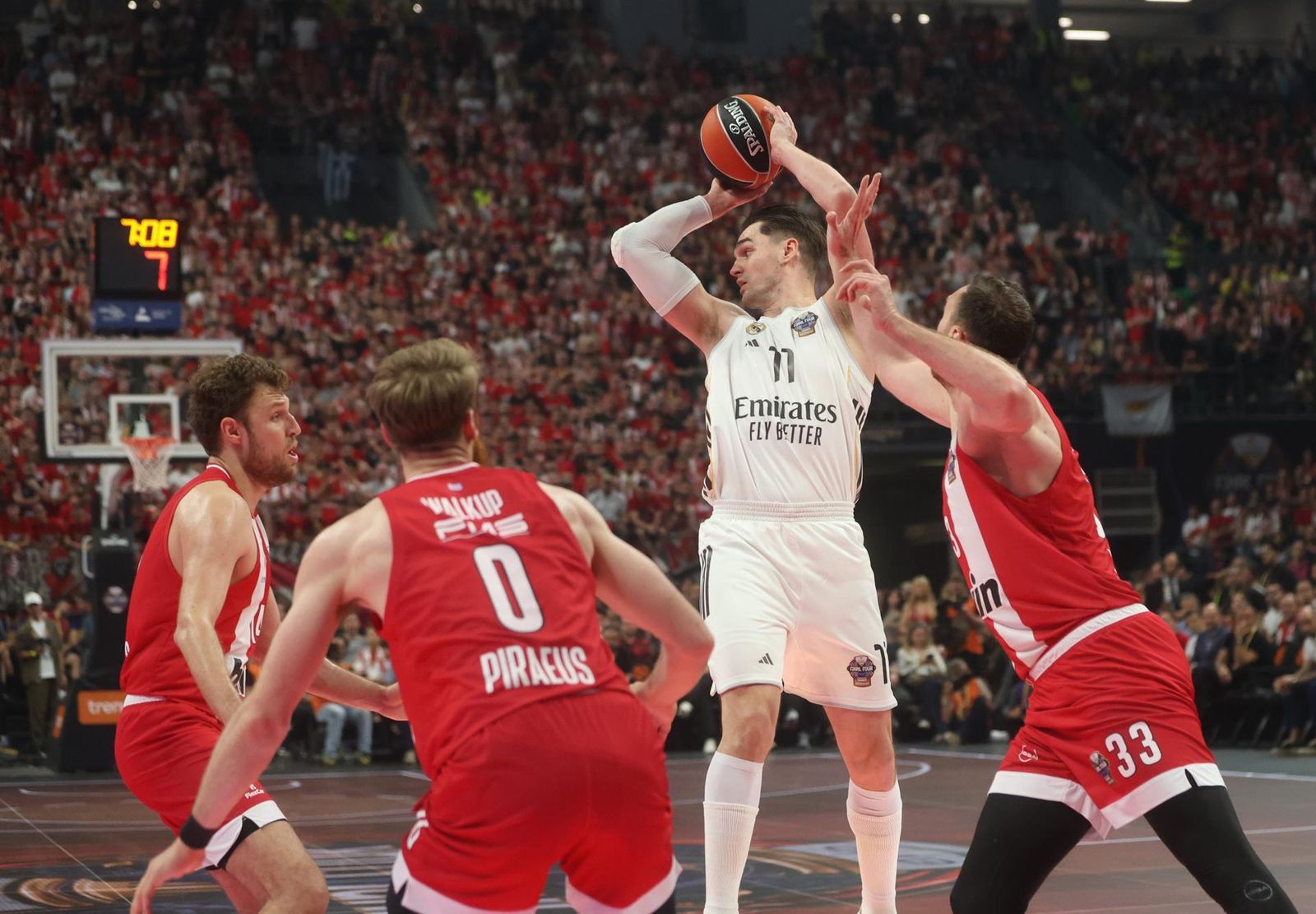88-85. Hezonja ante Olympiacos