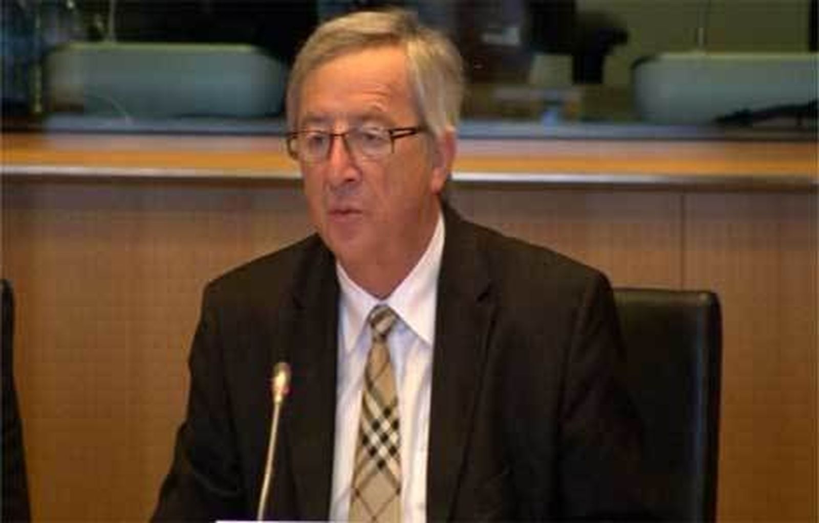 Juncker recomienda a su sucesor que escuche al Sur para evitar "el desastre"