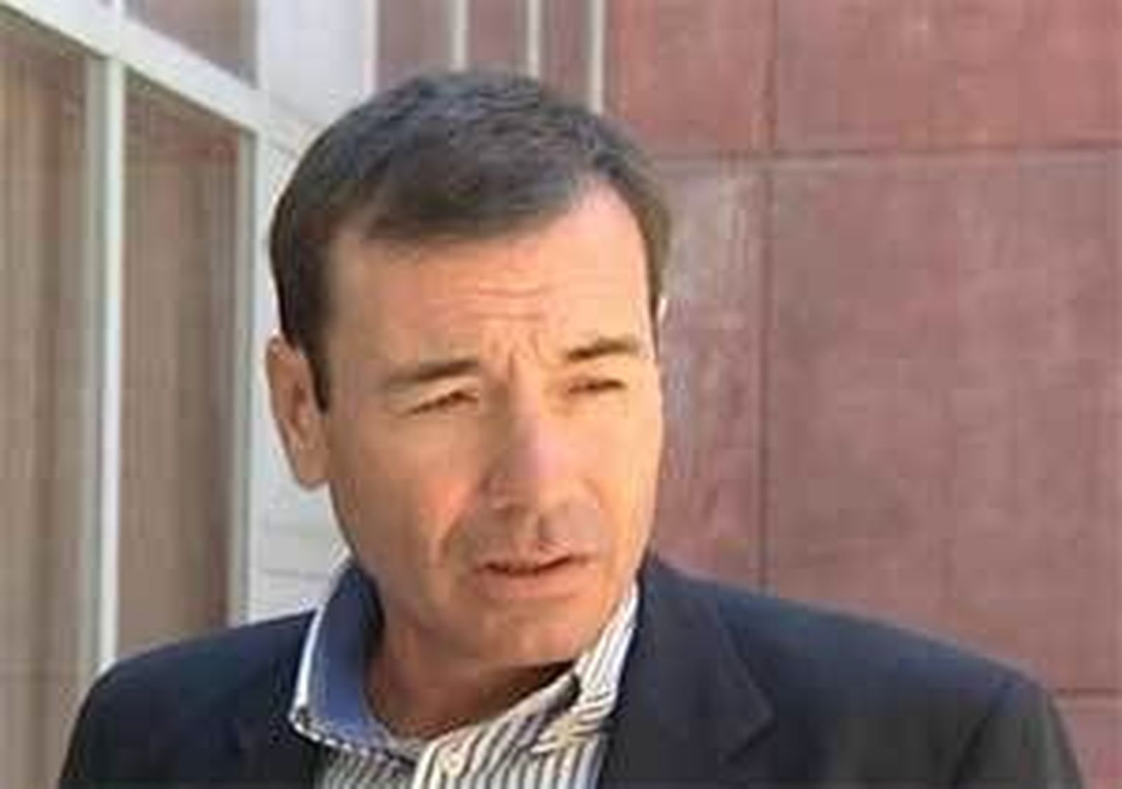 Gómez reclama que "no se hable de  duplicidades para recortar servicios"