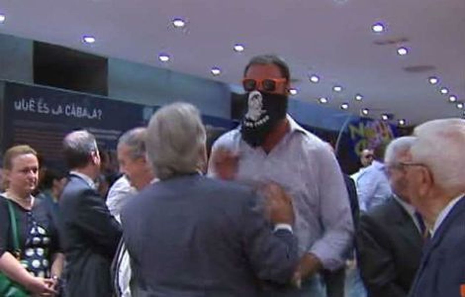 Interior considera ejemplar la respuesta policial tras el ataque contra la Diada en Blanquerna