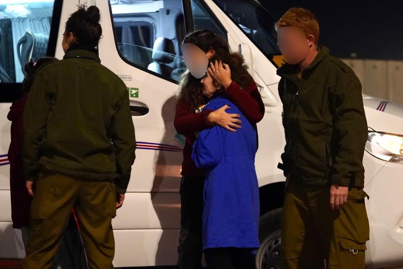 10 rehenes israelíes y cuatro tailandeses  liberados por Hamás