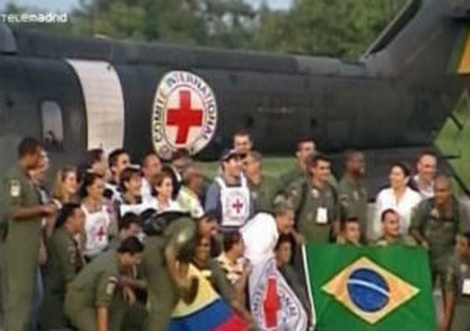 Las FARC liberan a 10 militares y policías tras más de 13 años cautivos