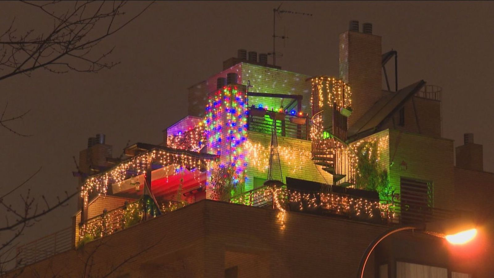 La casa navideña más viral vuelve a encender la Navidad por todo lo alto