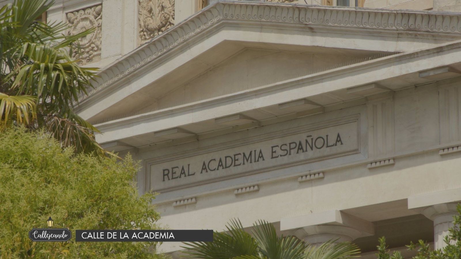 Conocemos la RAE: "Limpia, fija y da esplendor"