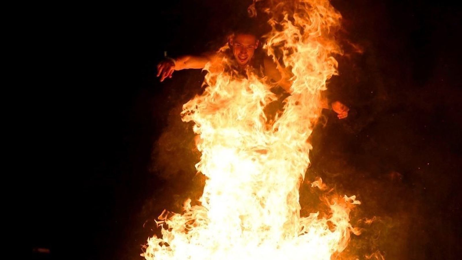 Noche de San Juan en Madrid con sus hogueras y el riesgo alto de incendio