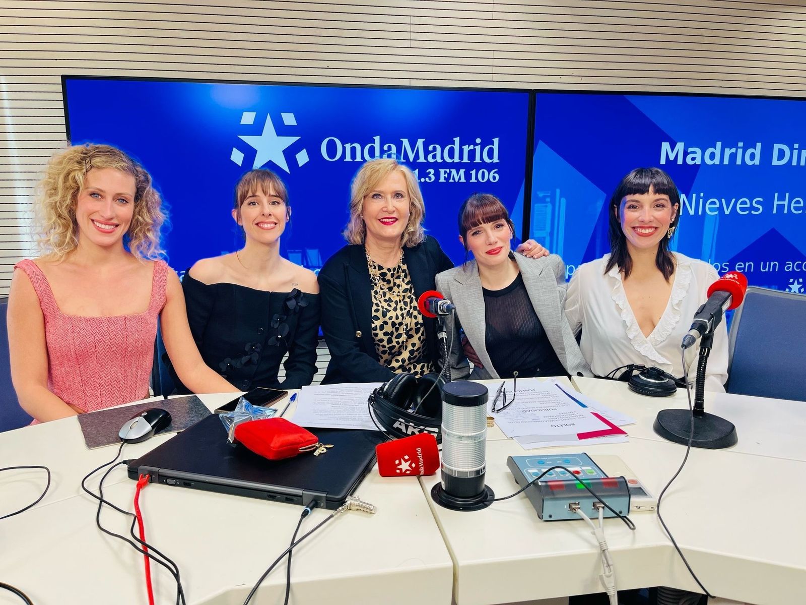 Las actrices de “Valeria” presentan la cuarta temporada en Onda Madrid