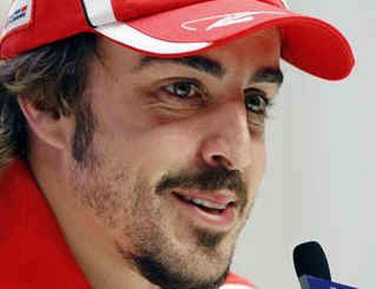 Alonso considera "casi imposible" la victoria en el Mundial