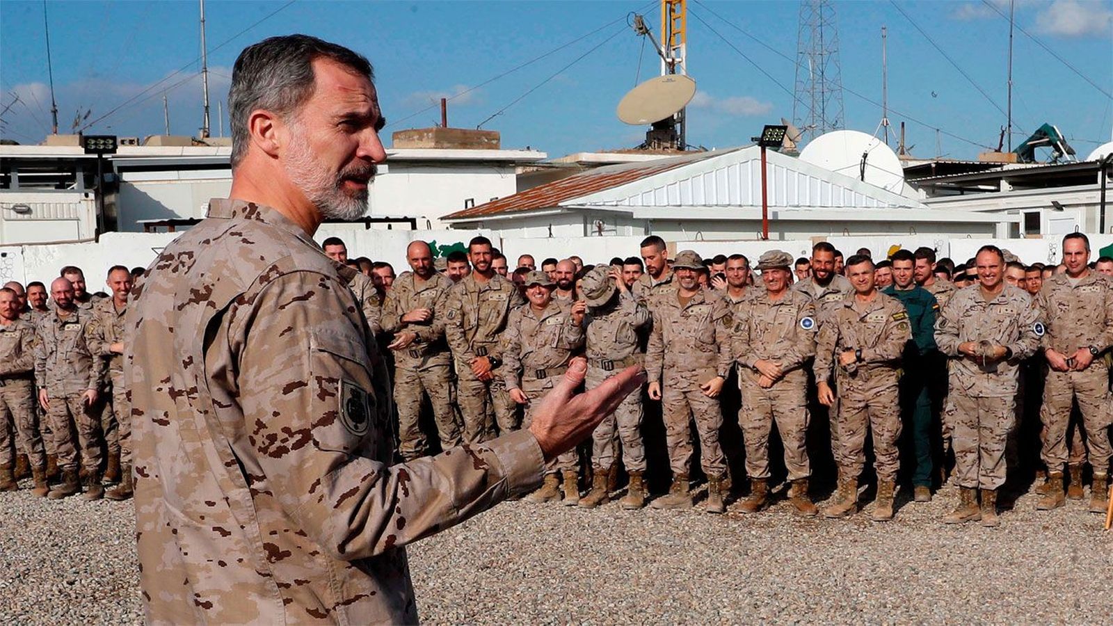El Rey comparte su 51 cumpleaños con los militares españoles en Irak