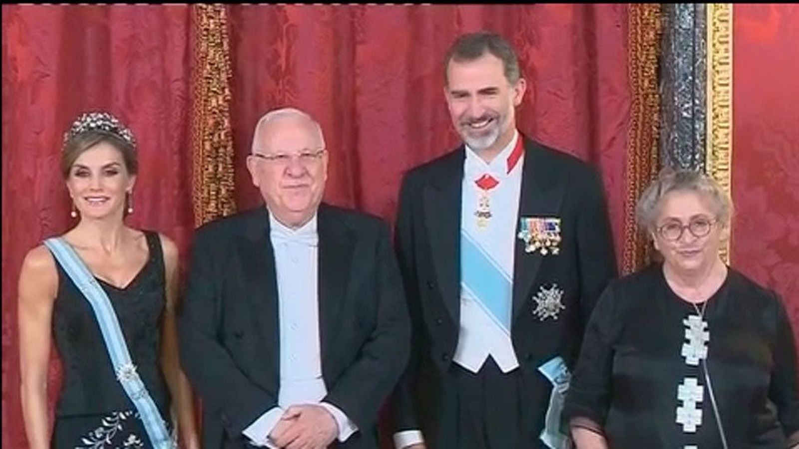 Los Reyes ofrecen una cena de gala al presidente israelí y su esposa