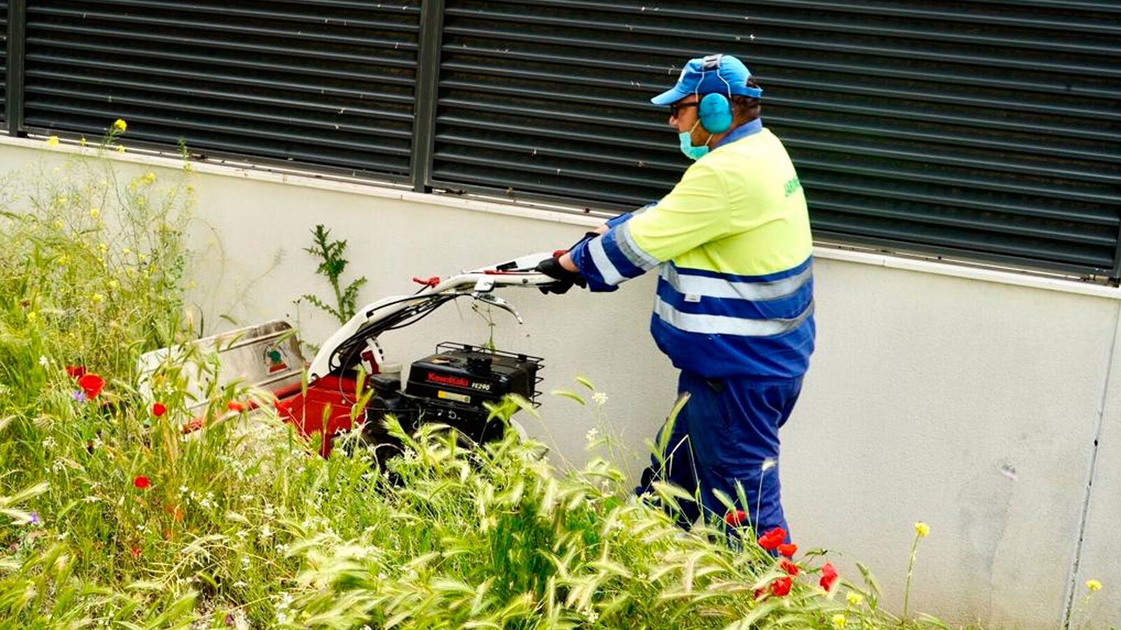 Móstoles reactiva las labores de mantenimiento en los parques y jardines