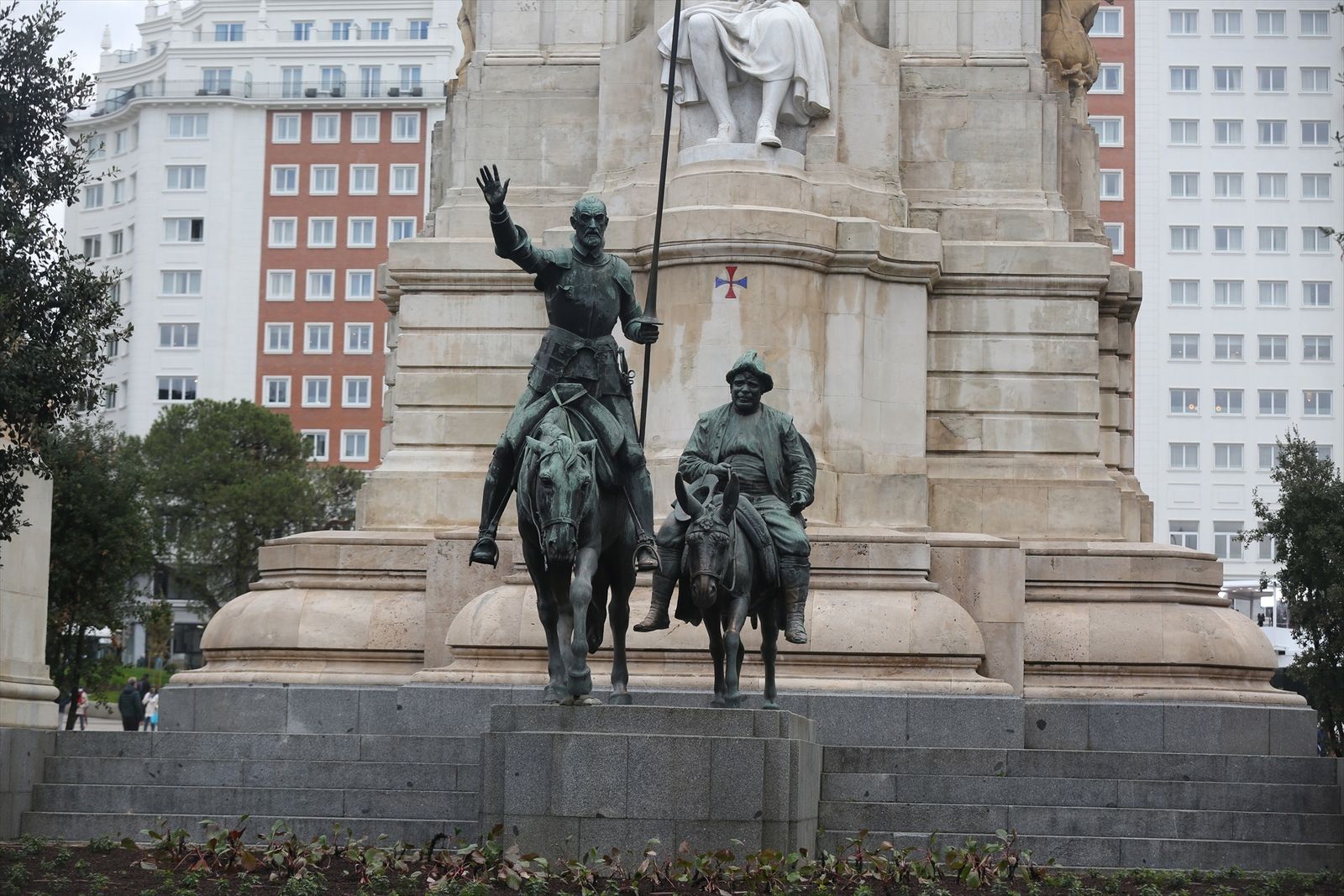 Estatuas de D.Quijote y Sancho Panza en Madrid