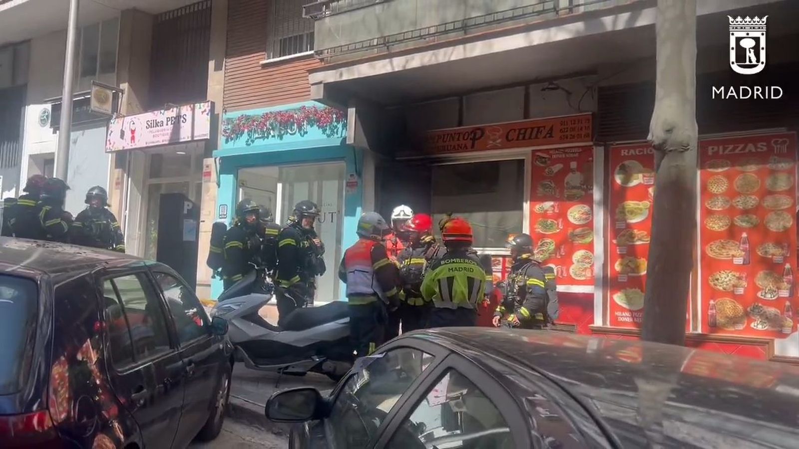 Cuatro heridos en el incendio de un kebab en Chamartín