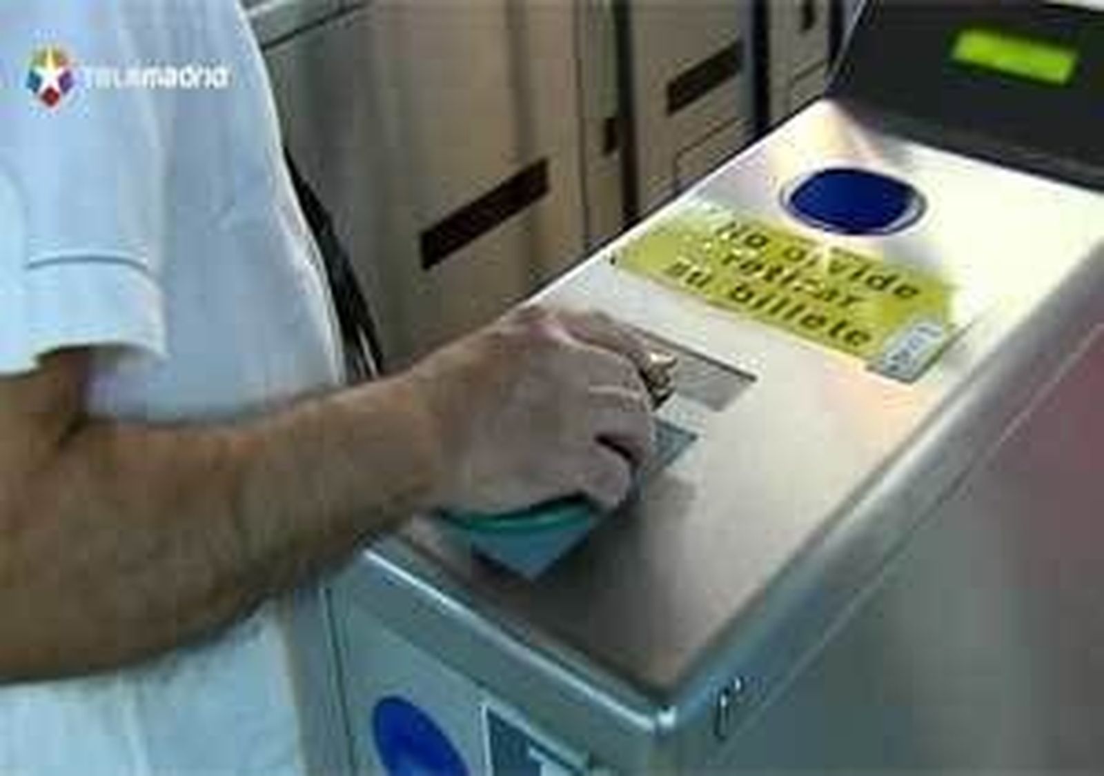 El tradicional abono de transporte magnético de zona A no vale desde este lunes