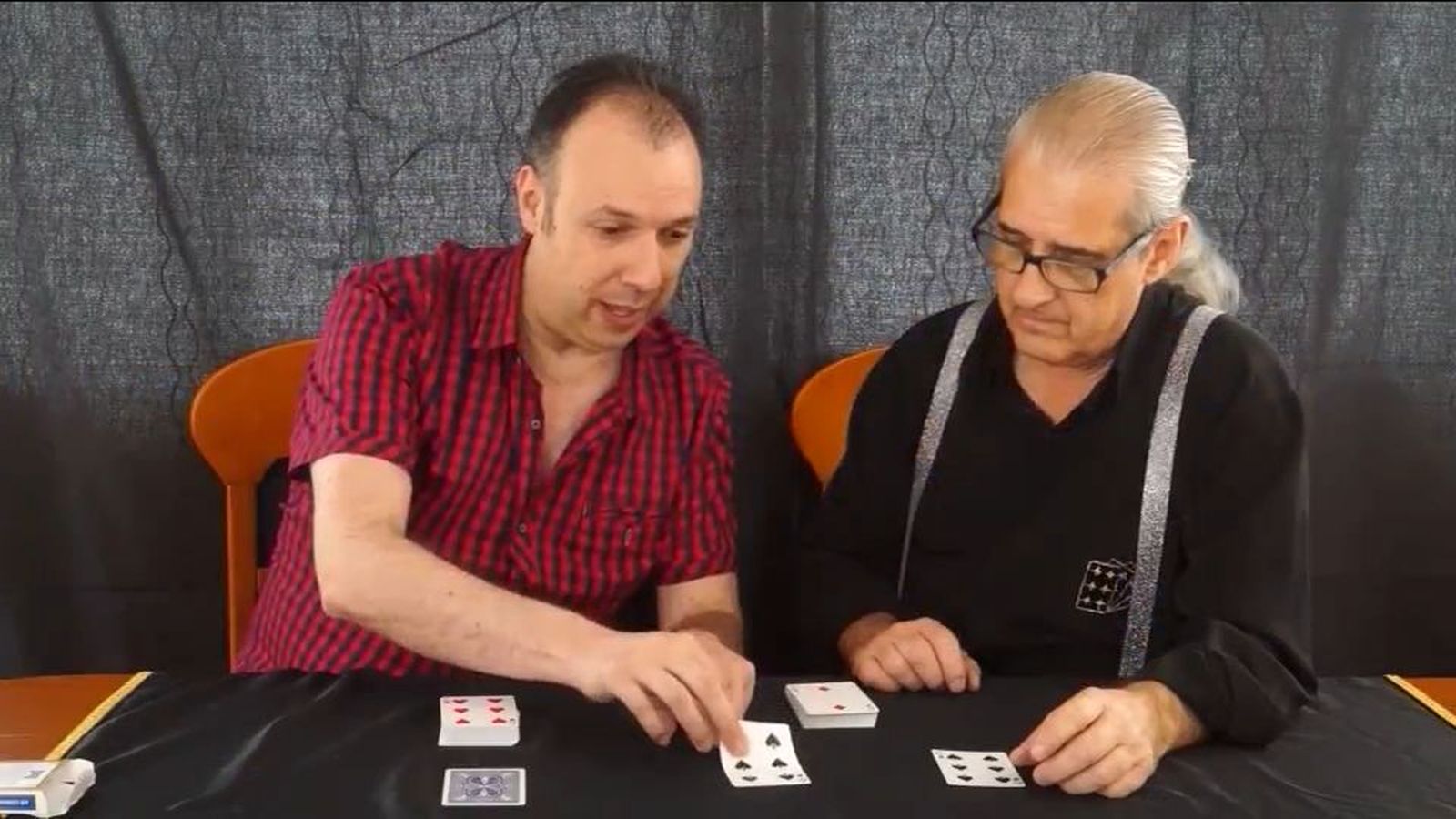 El mago Arsenio Puro muere en el escenario durante una actuación en la sala Houdini