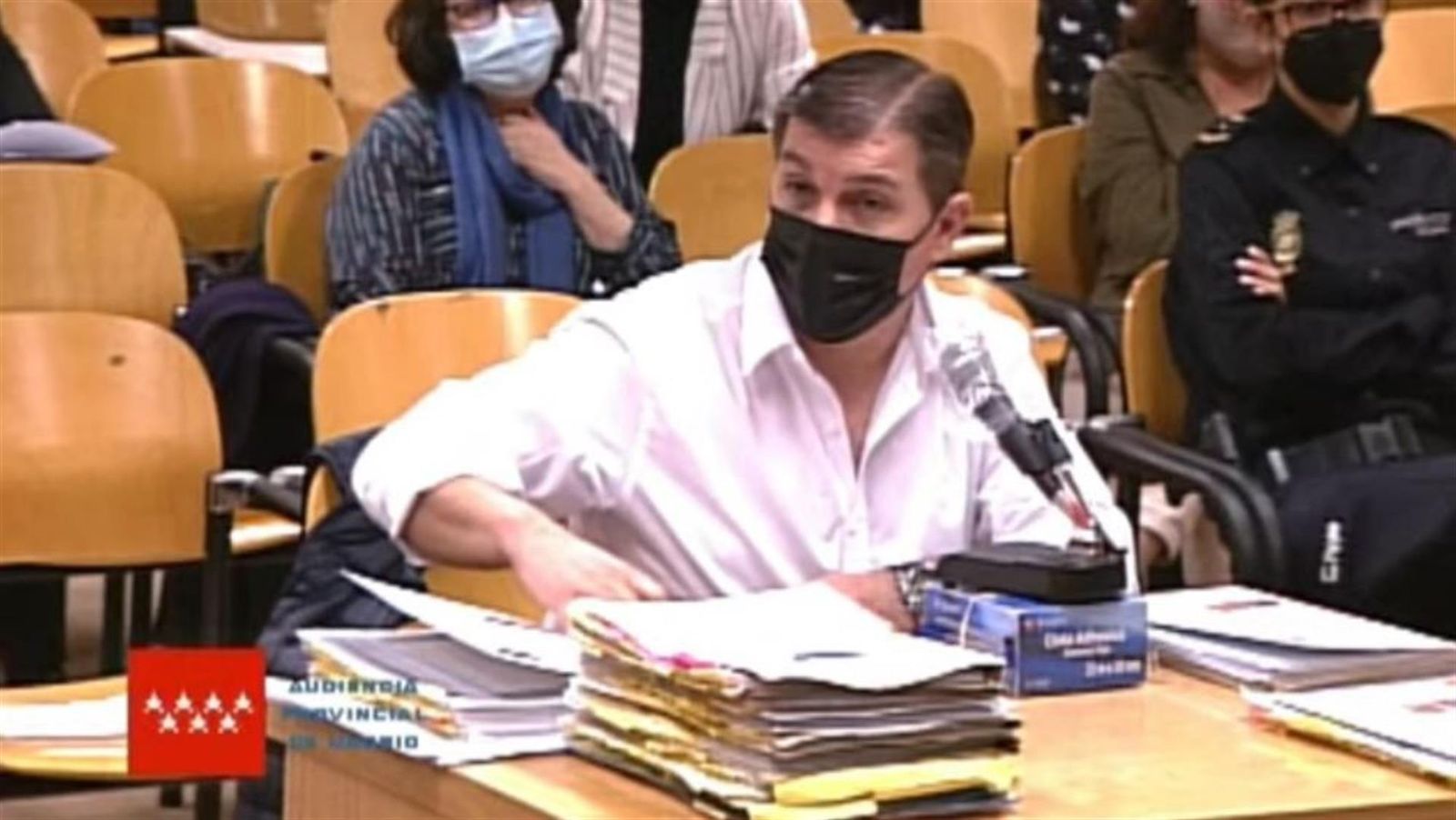Captura de video de la señal institucional del Tribunal Superior de Justicia que muestra al acusado César Román Viruete, conocido como el Rey del Cachopo