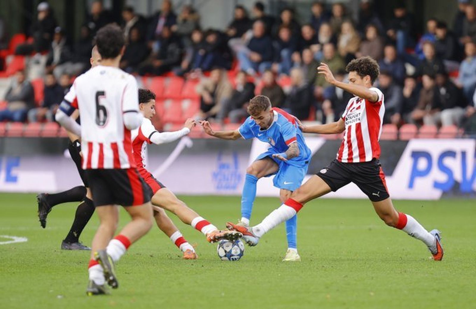 El Atlético de Madrid juvenil ante el PSV Eindhoven