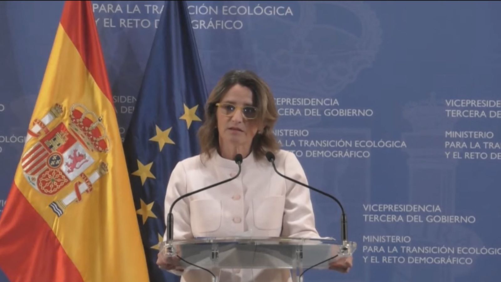 Teresa Ribera: "A diferencia que otros países, los españoles no hemos vivido por  encima de nuestras posibilidades desde el punto de vista energético"