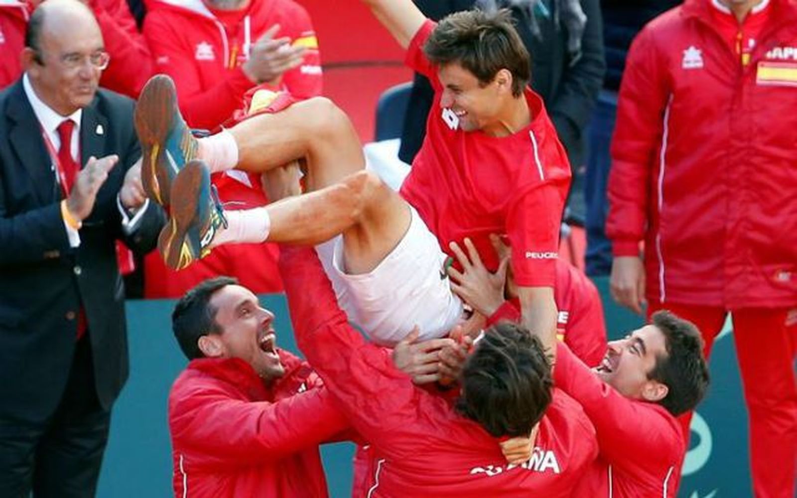 Copa Davis: Ferrer lleva España a las semifinales (3-2)