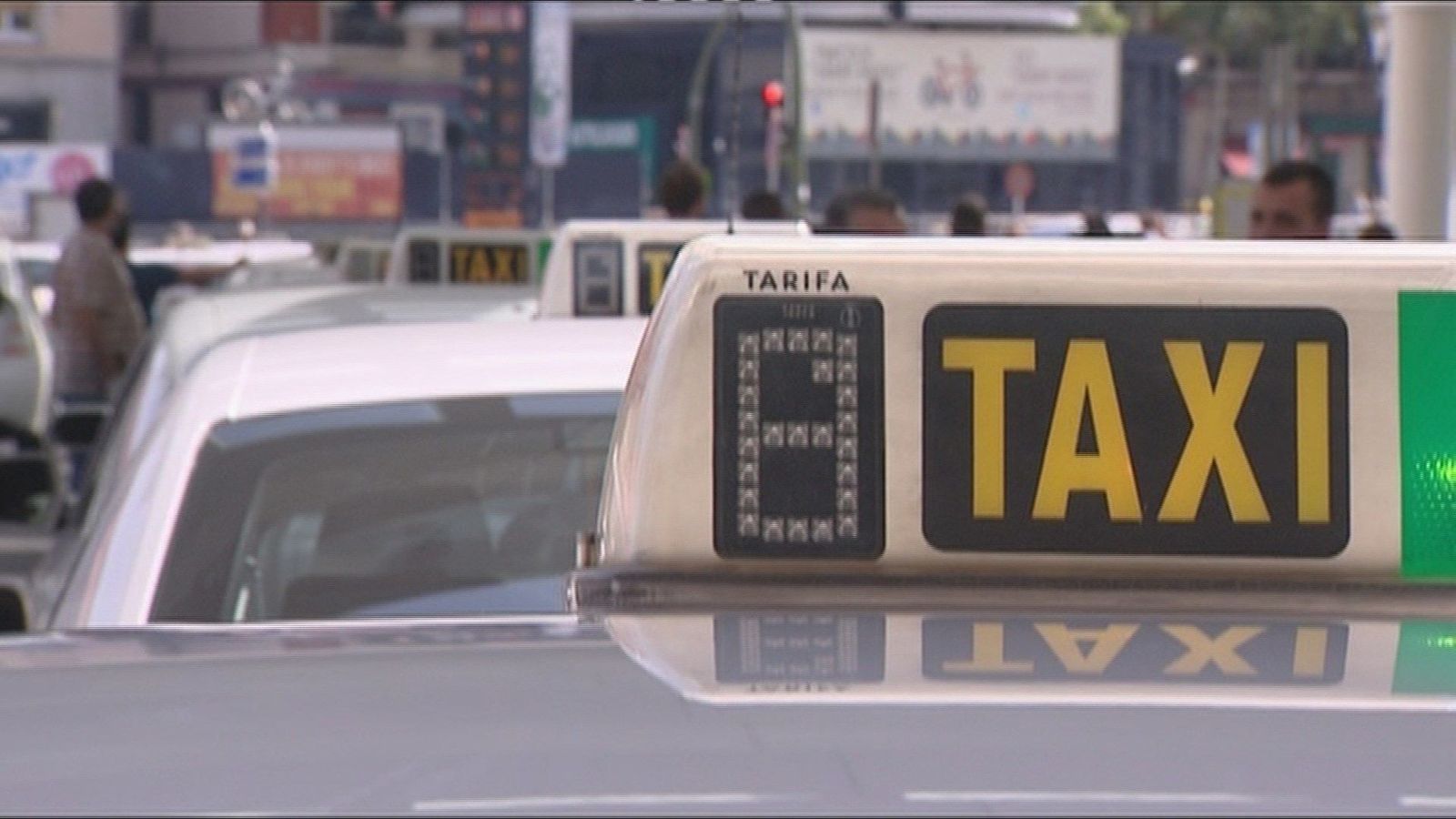Madrid reduce los taxis a la mitad y suspende patinetes y Bicimad