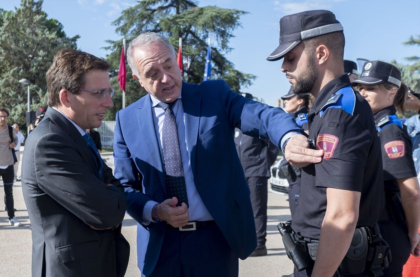 El Ayuntamiento de Madrid se pone a disposición de la familia de la menor atropellada por el coche del director de Policía