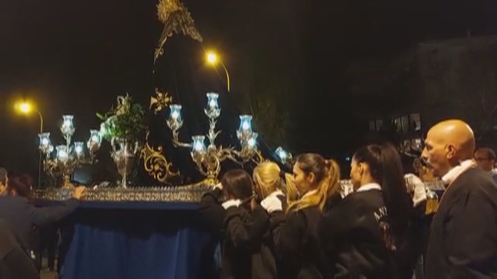 "Necesitamos ayuda", la Hermandad del Cristo de los Remedios de Majadahonda busca anderos para Semana Santa