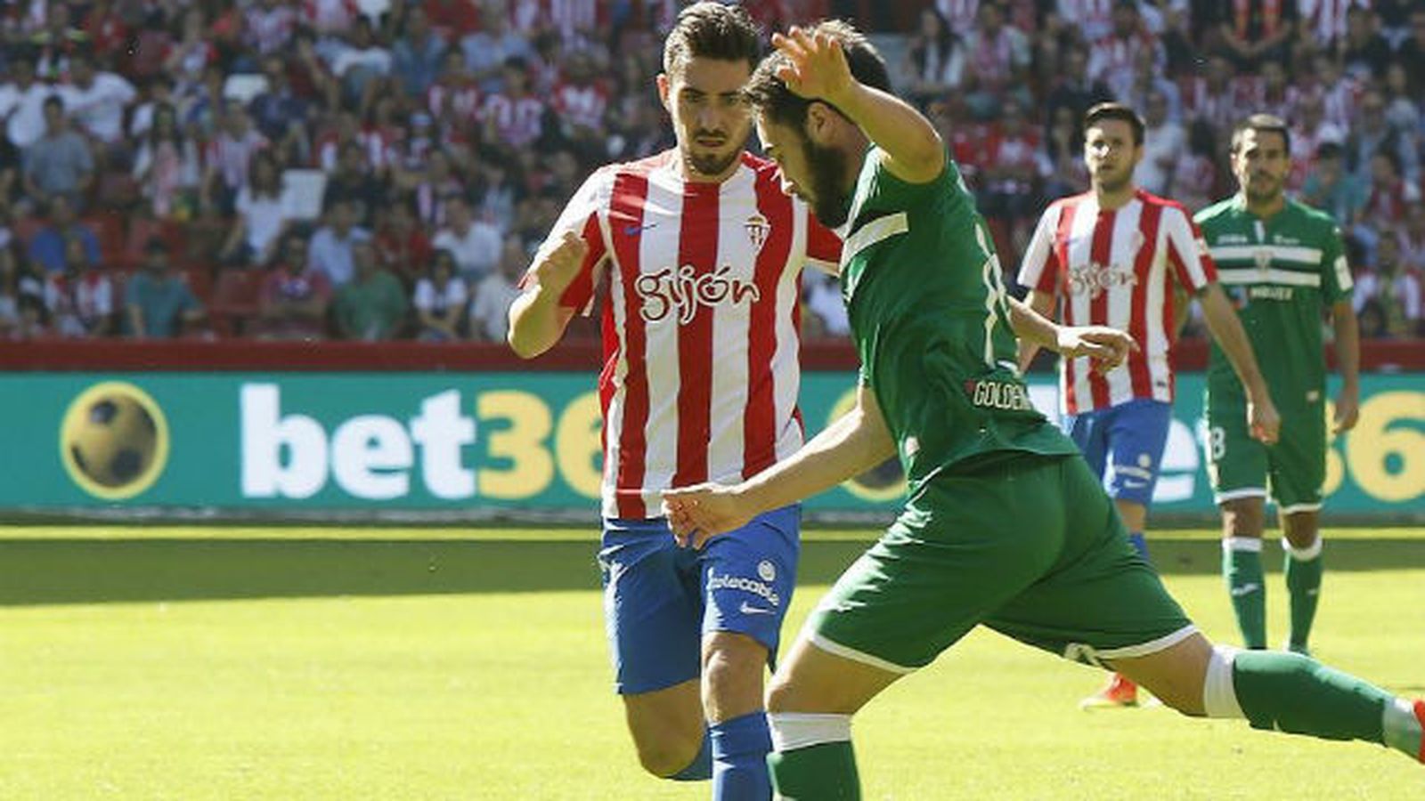 2-1. El Sporting gana al Leganés y se instala en la zona alta de la tabla
