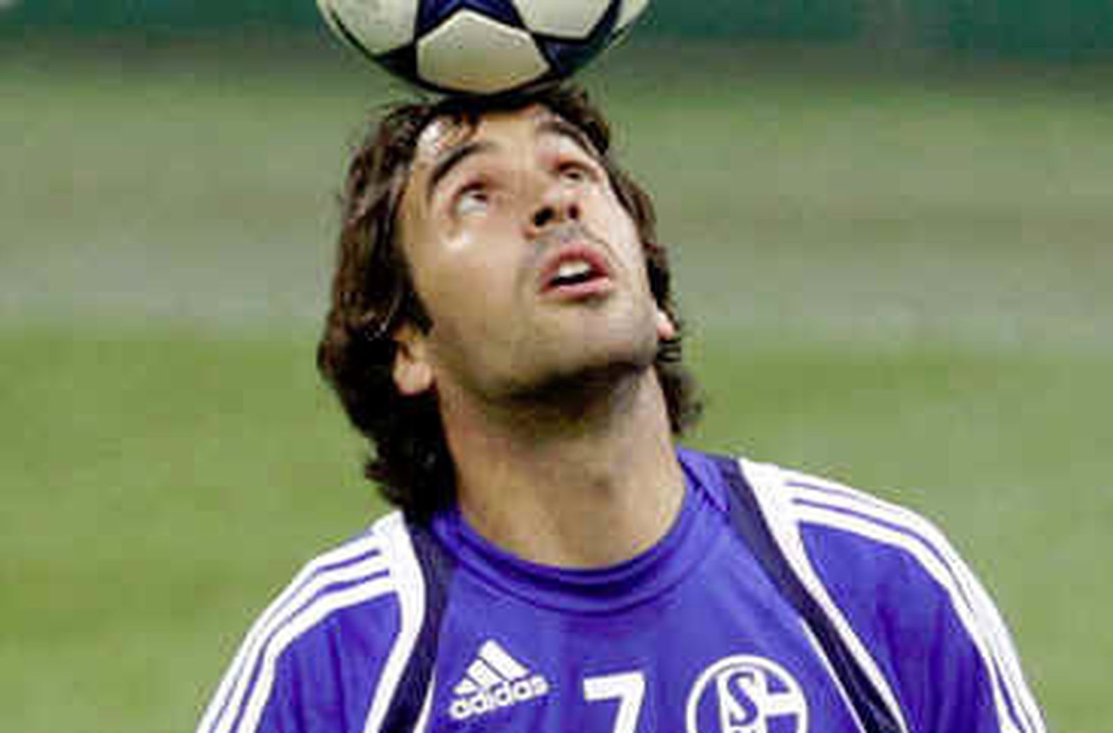 El Schalke de Raúl será invitado al trofeo Bernabéu