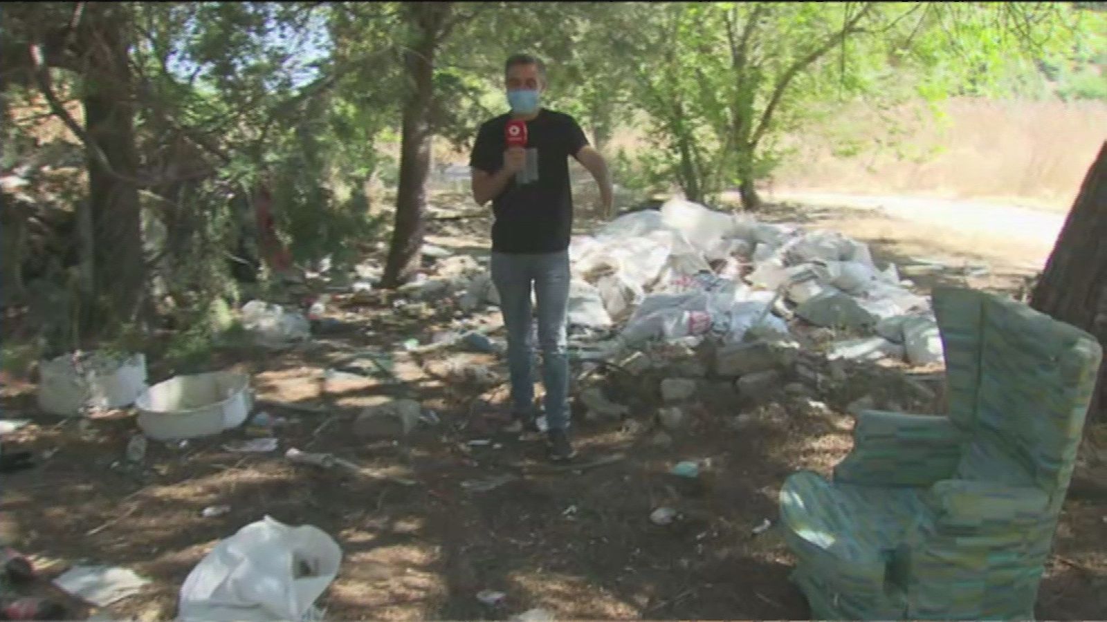 Denuncian un vertedero improvisado en Valdemoro
