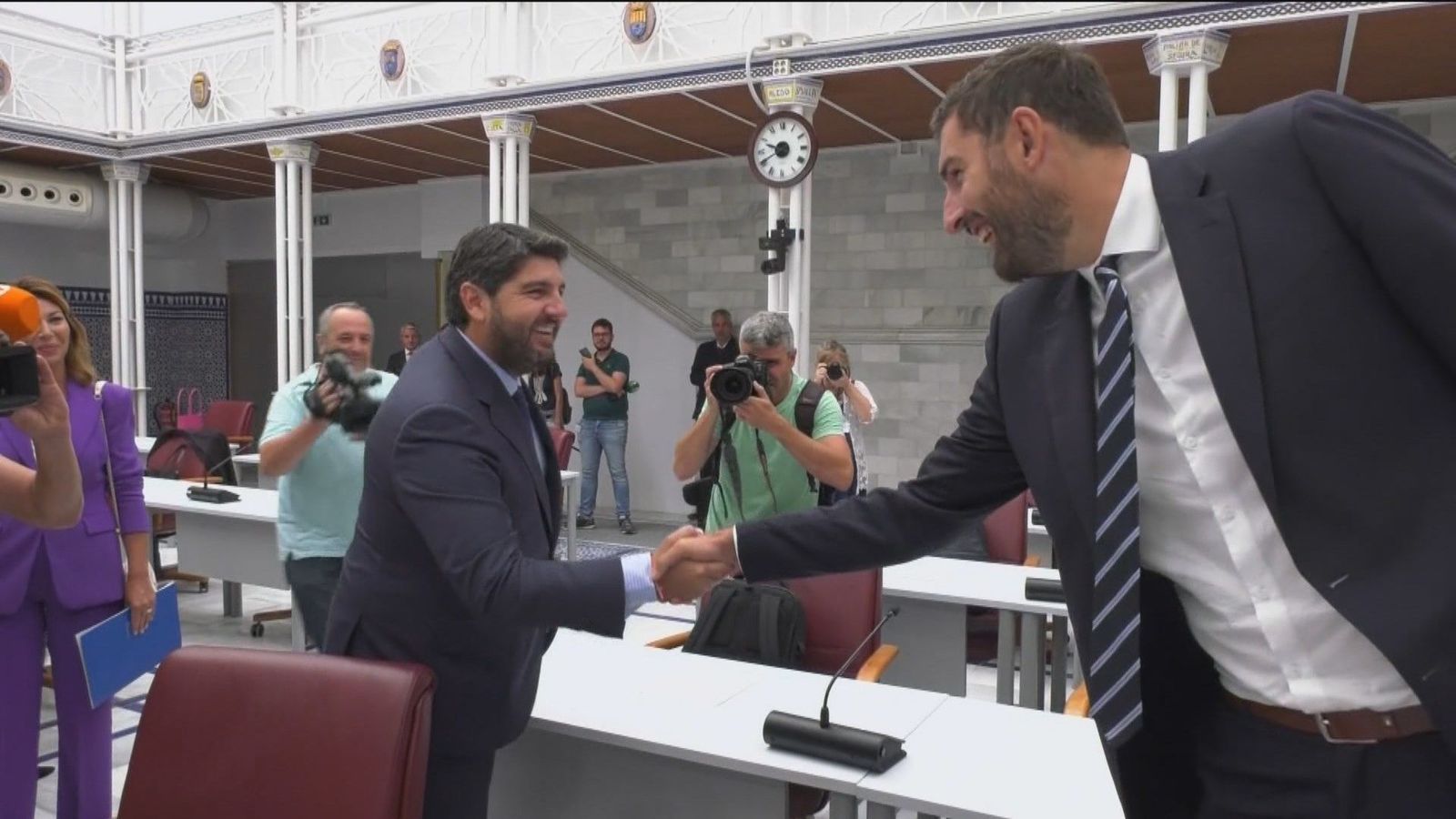 López Miras reelegido presidente de Murcia por mayoría absoluta con los votos de Vox