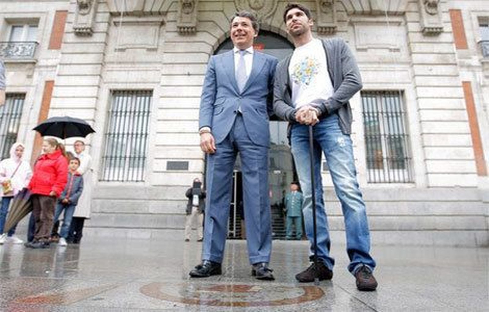 Cayetano Rivera, un "Willy Fog" solidario con la infancia