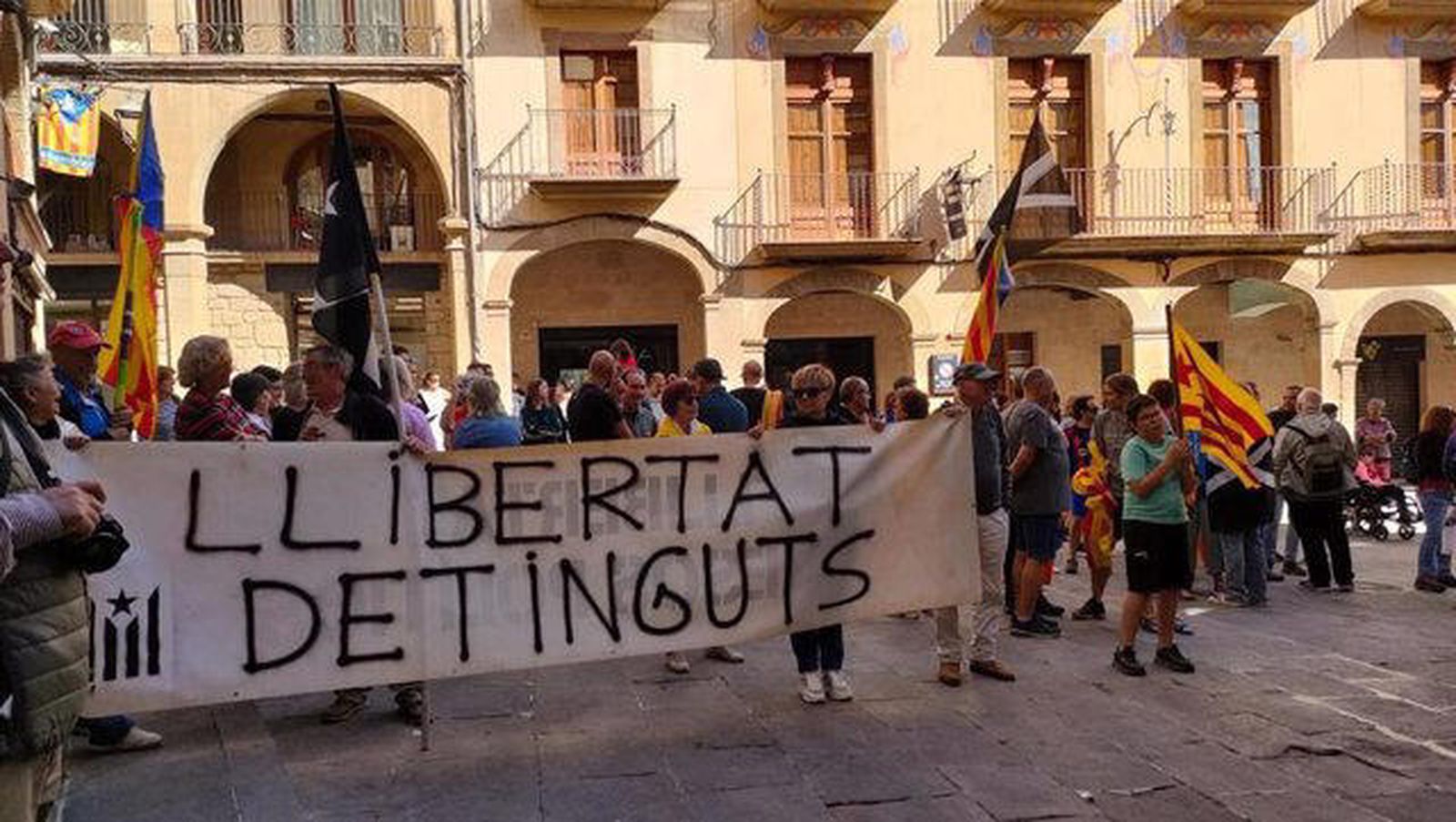 Concentración para pedir la libertad para los detenidos por querer boicotear la Vuelta a España