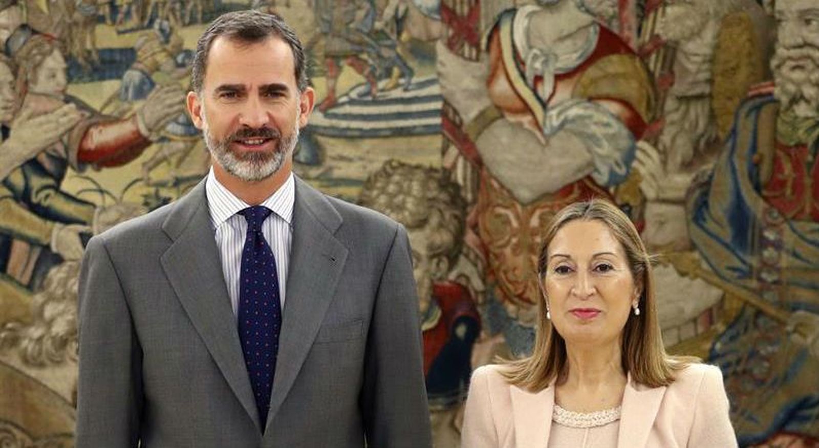 Ana Pastor entrega al Rey la lista de líderes con los que celebrará consultas